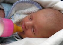 Formula Feeding Tips To Simplify Life With Your Baby